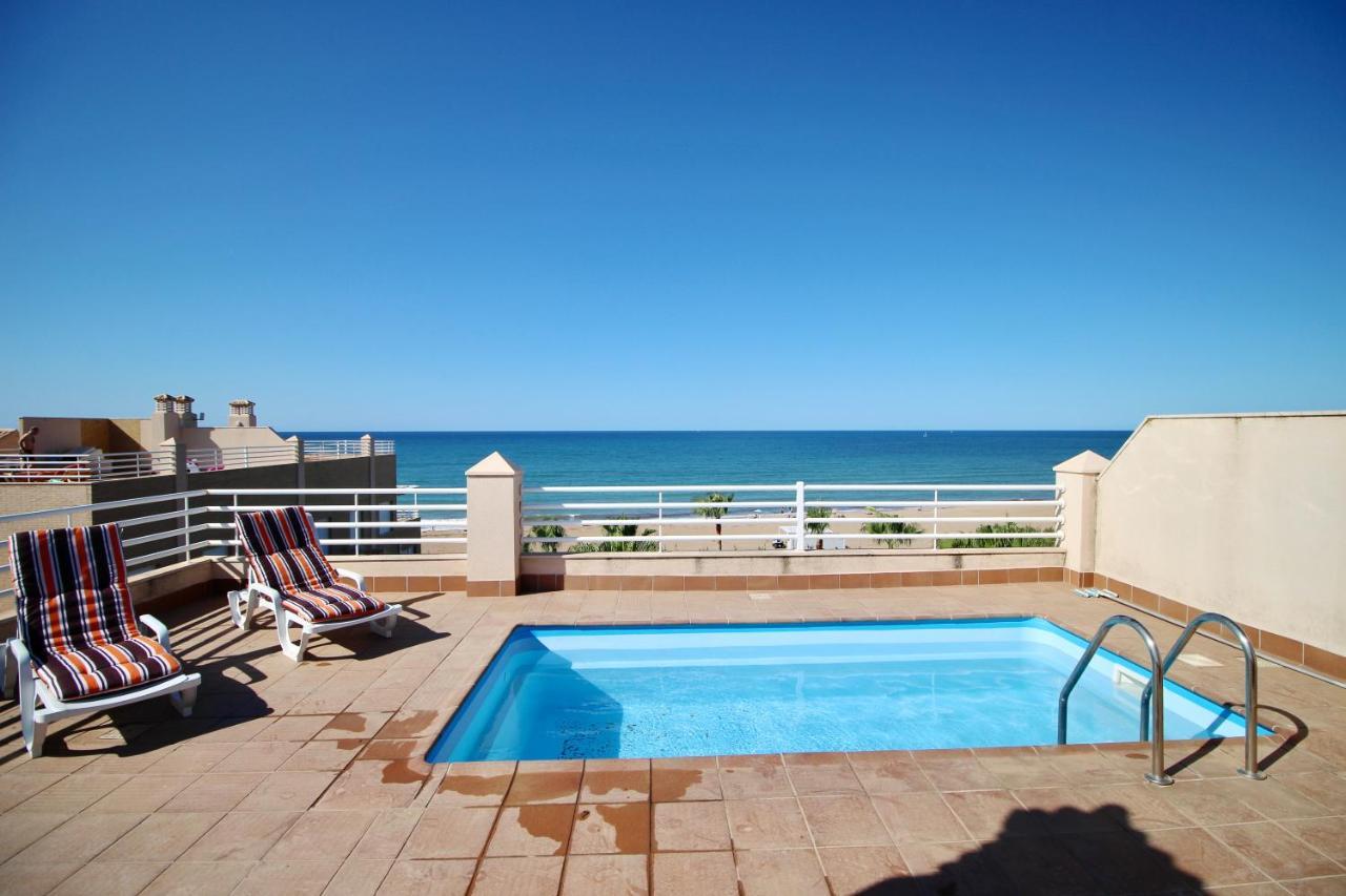 Апартаменты Atico Con Piscina Privada En Primera Linea Дения Номер фото